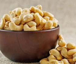 CASHEW NUTS